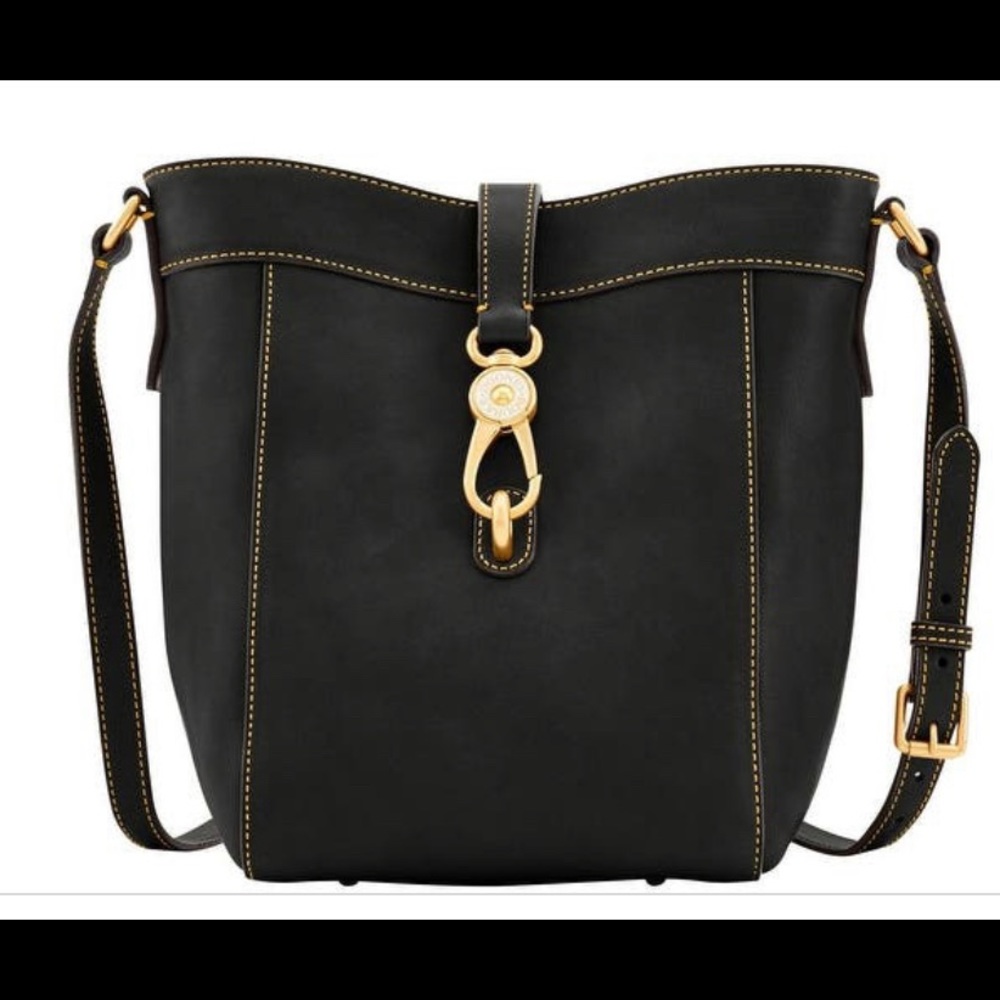 Dooney&Bourke Florentine large feed bag crossbody